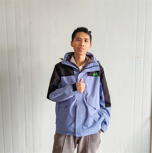 苏丁洋.jpg 苏丁洋.jpg